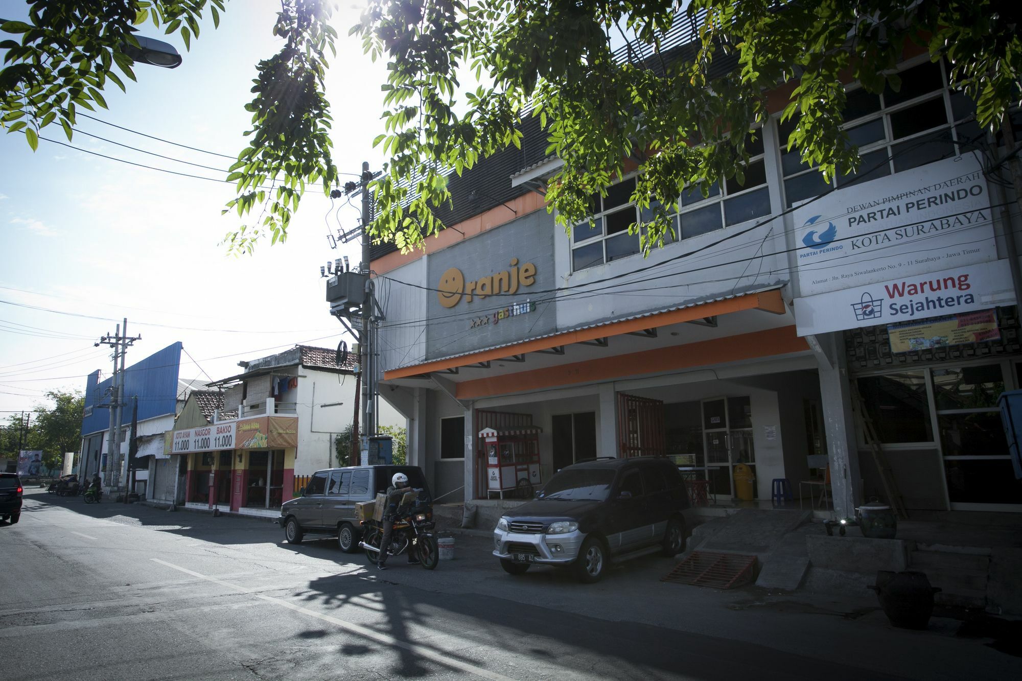 Reddoorz At Siwalankerto Surabaya Hotel Exterior photo