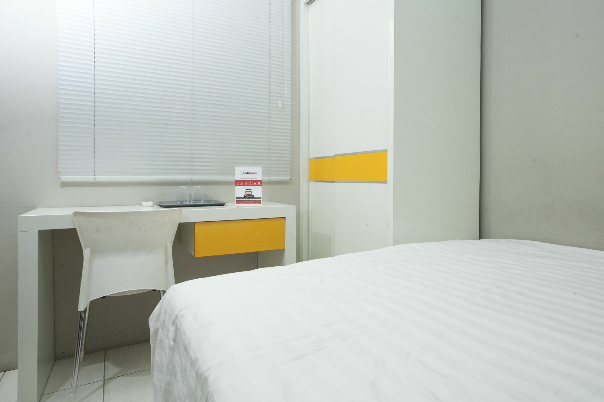 Reddoorz At Siwalankerto Surabaya Hotel Exterior photo
